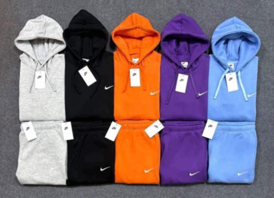 MENS- NIKE SWOOSH SET