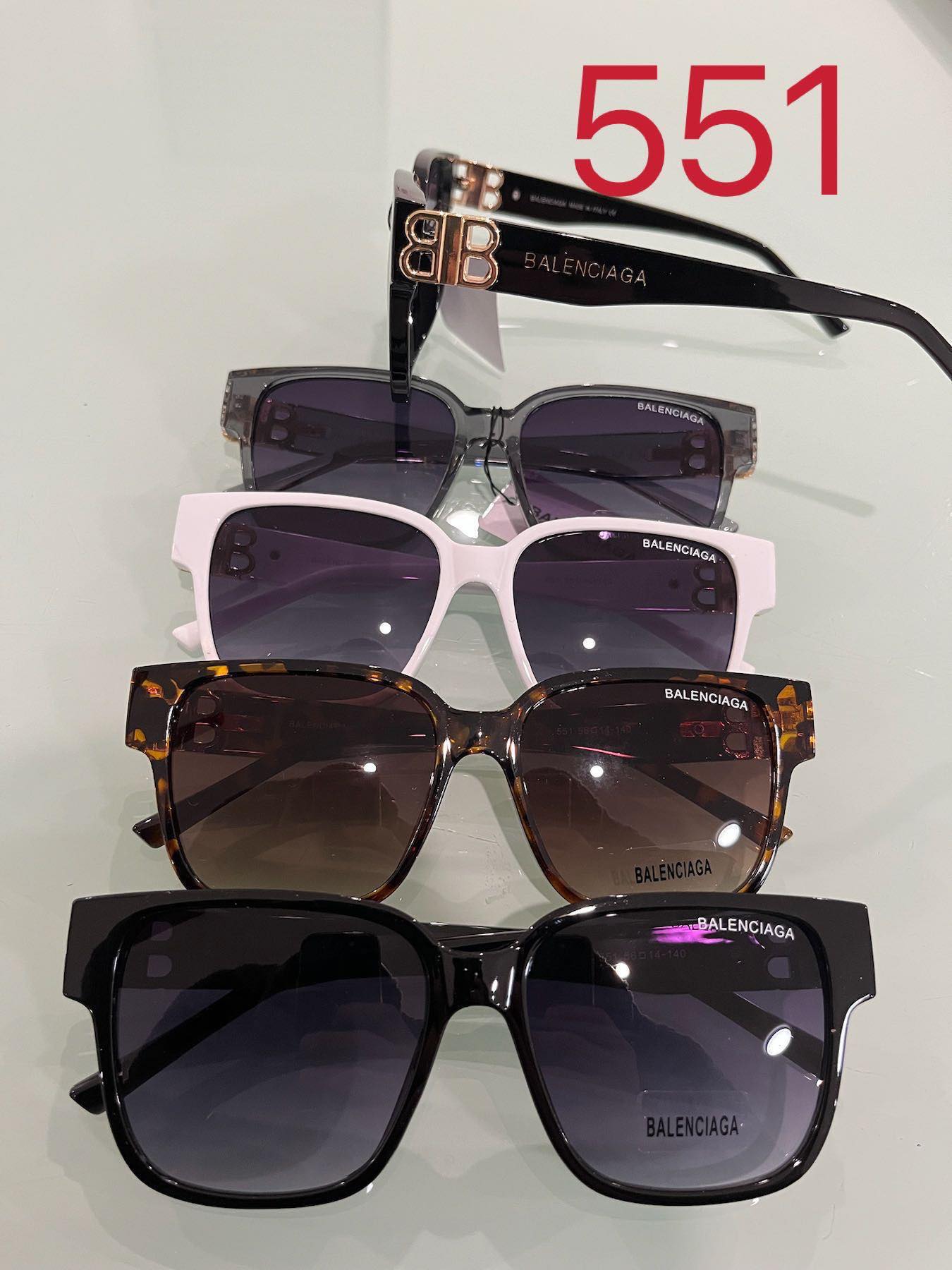 Mixed-Style Glasses – Pack of 12 (Includes Sleeves)