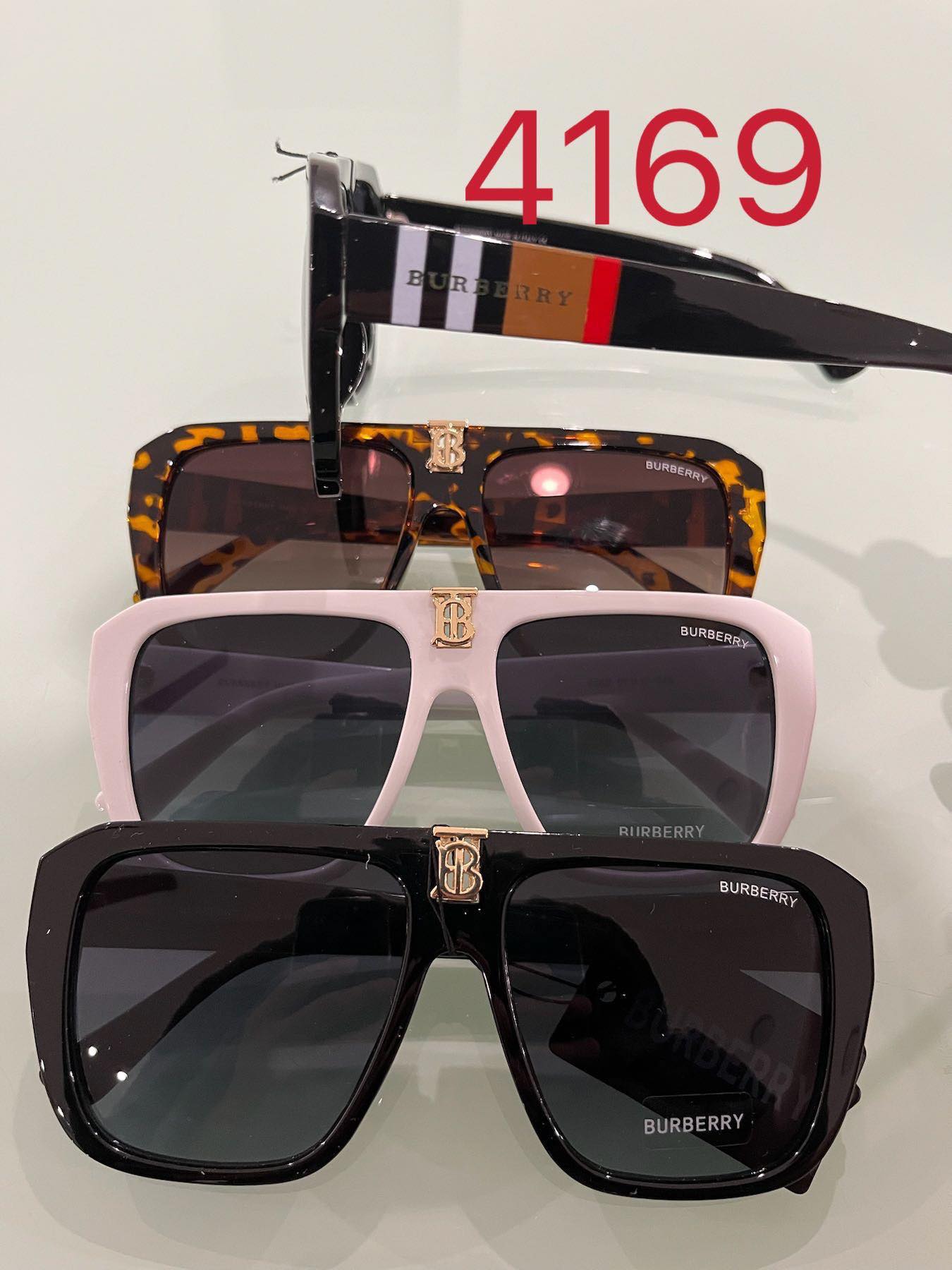 Mixed-Style Glasses – Pack of 12 (Includes Sleeves)