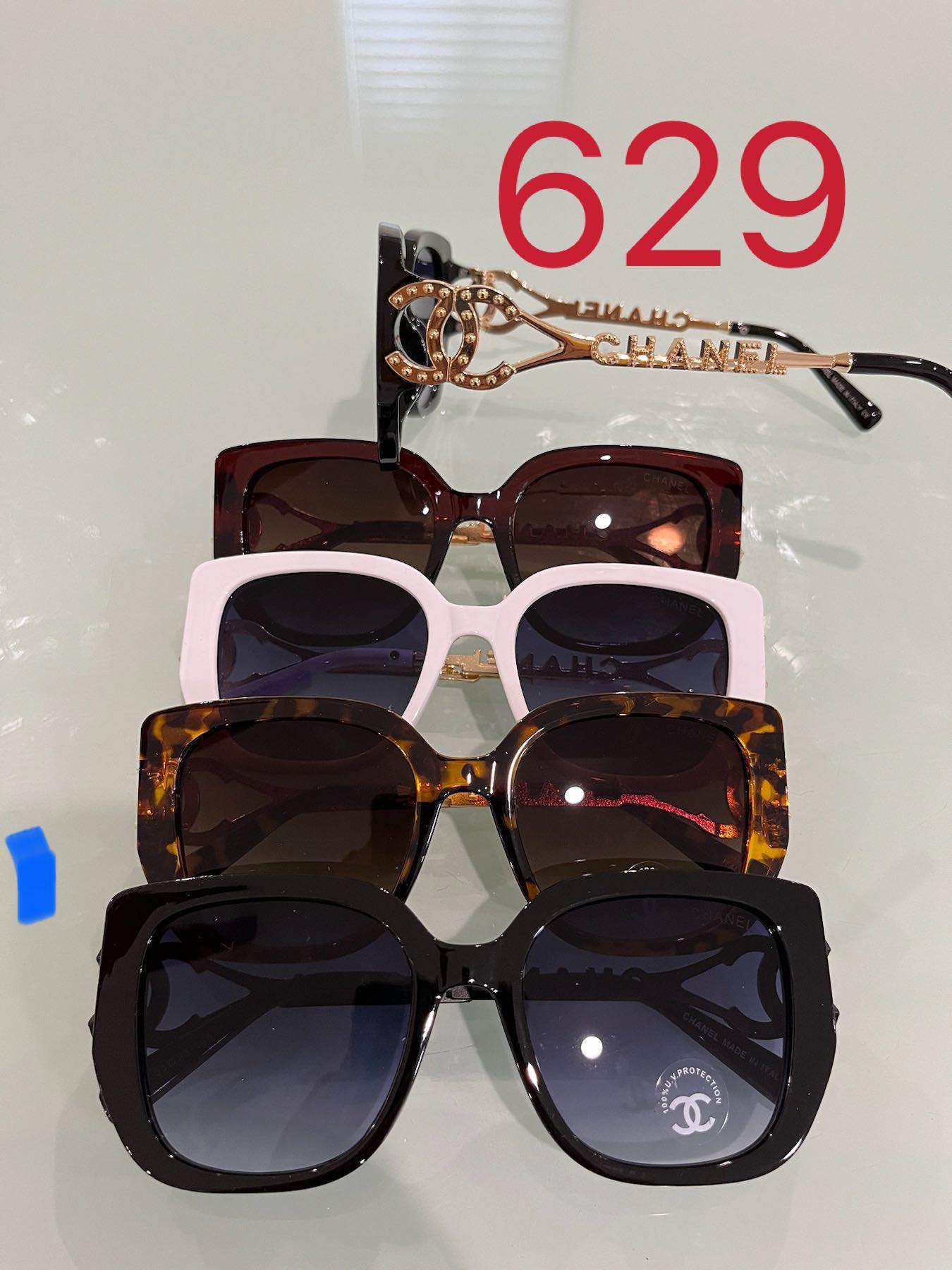 Mixed-Style Glasses – Pack of 12 (Includes Sleeves)