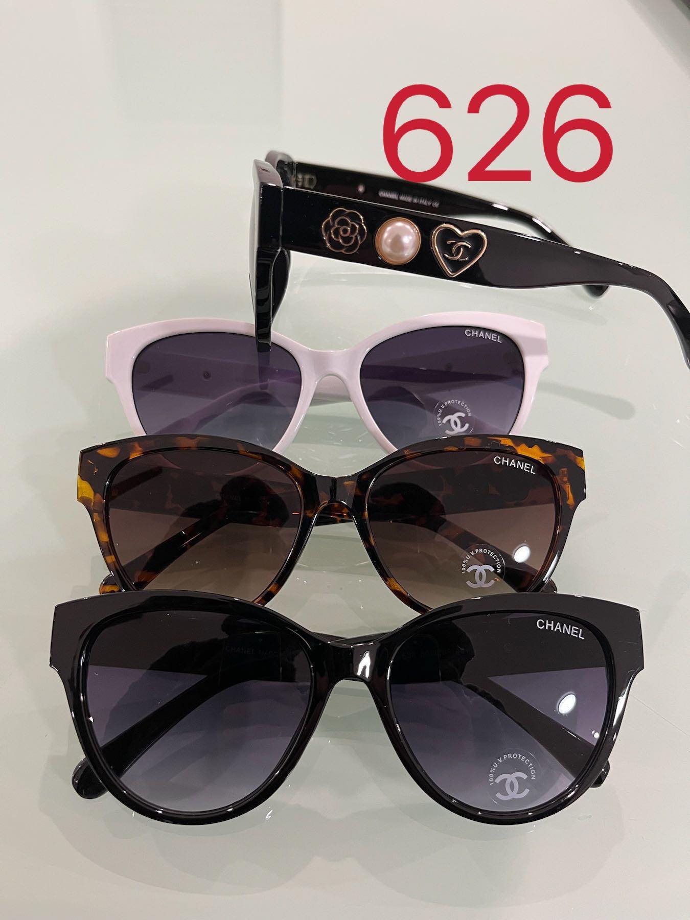 Mixed-Style Glasses – Pack of 12 (Includes Sleeves)