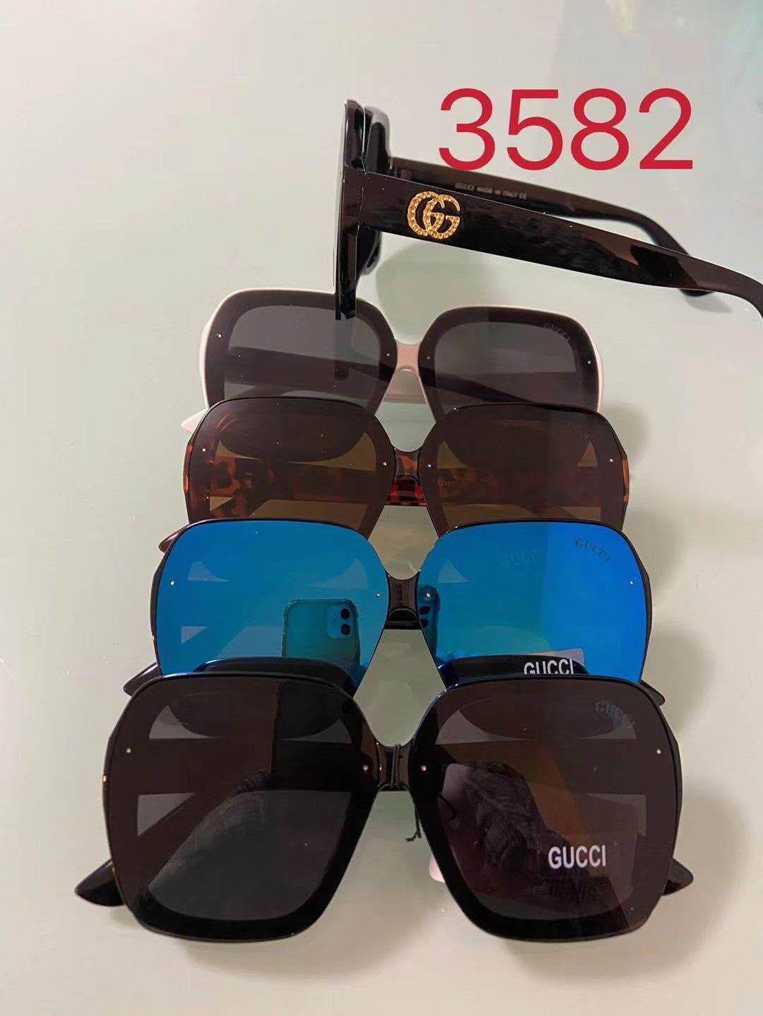 Mixed-Style Glasses – Pack of 12 (Includes Sleeves)