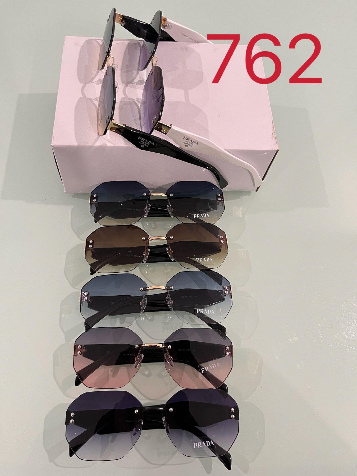 Mixed-Style Glasses – Pack of 12 (Includes Sleeves)